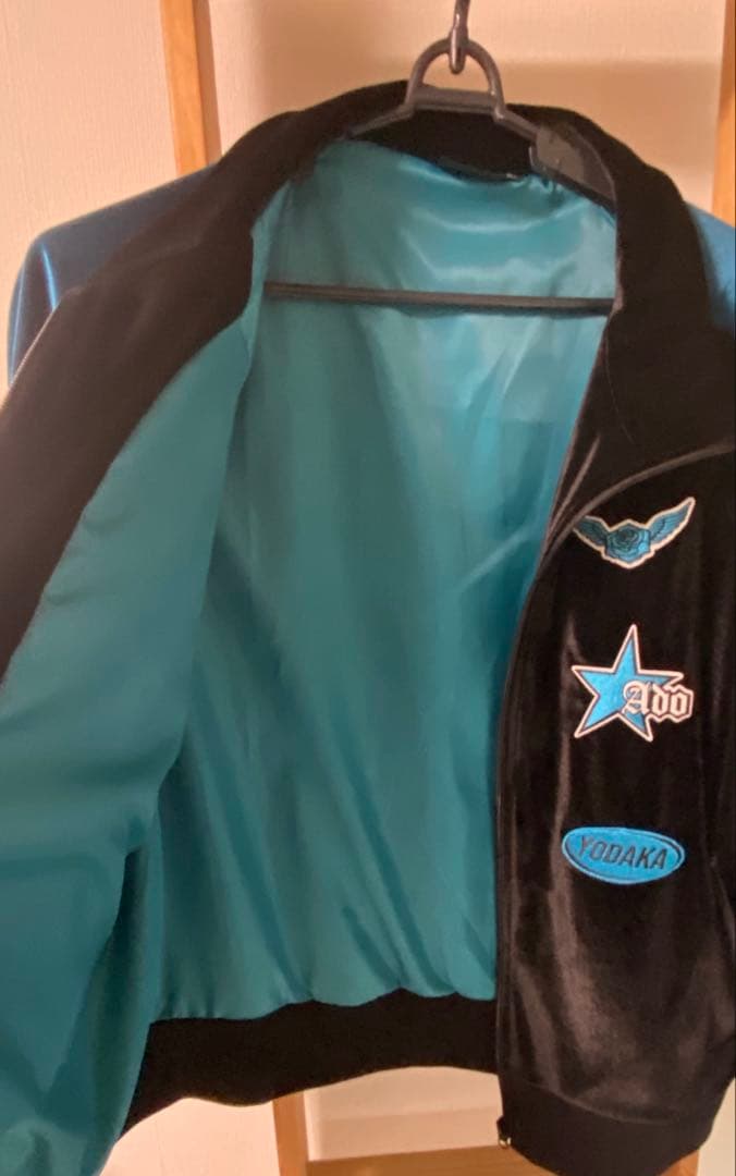 Ado ファッショナブル「よだか」トラックジャケット「XL」缶バッチ＆おまけ付き