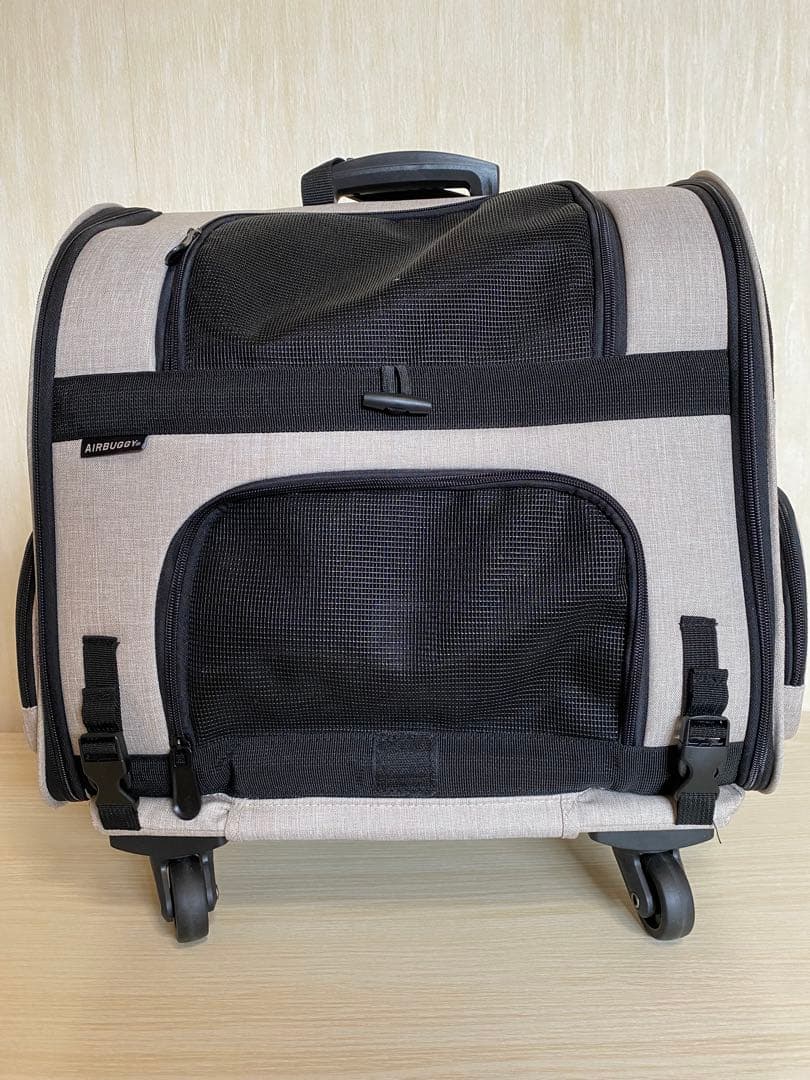 値下げ(13,000▶︎8,000)エアバギーフィット　ペットキャリー