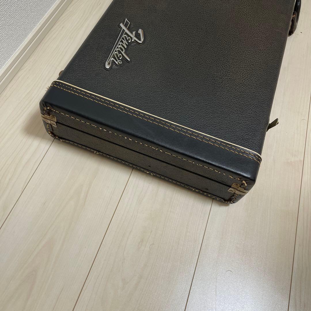【送料込】Fender 70年代ストラトキャスター用ハードケース