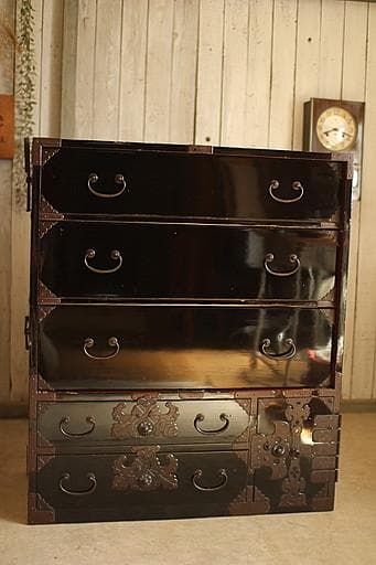 綺麗な庄内時代箪笥　5段　総桐材　タンス　収納　古家具　古民家　時代家具