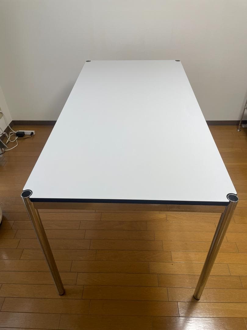USM ハラー　テーブル　1500×750 h750