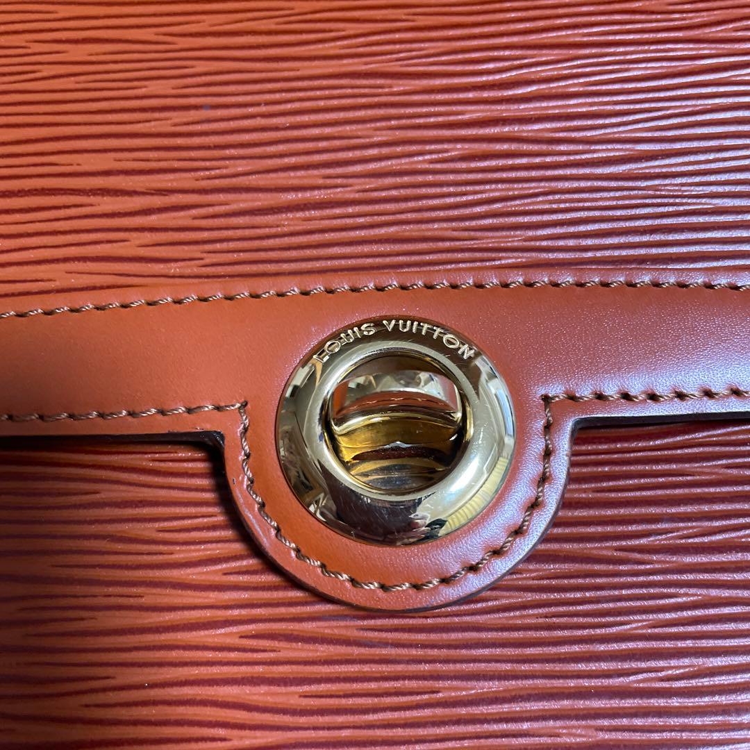 ルイヴィトン ショルダーバッグ　ポシェット・アルシュ エピ ノワール　ブラウン