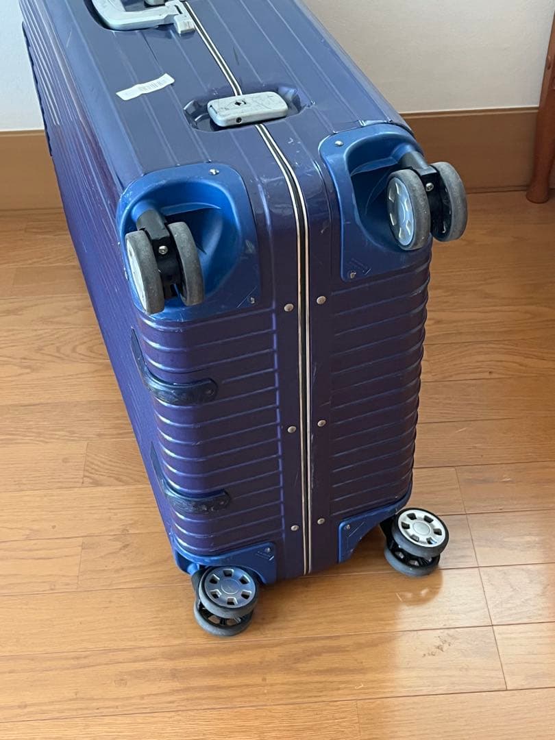 リモワ 4輪 トパーズ シルバーインテグラル 104L キャリー