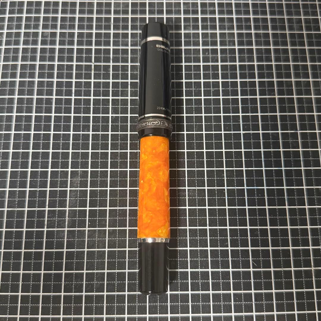 デルタ 万年筆 ドルチェビータ ミディアム オリジナル 18K M