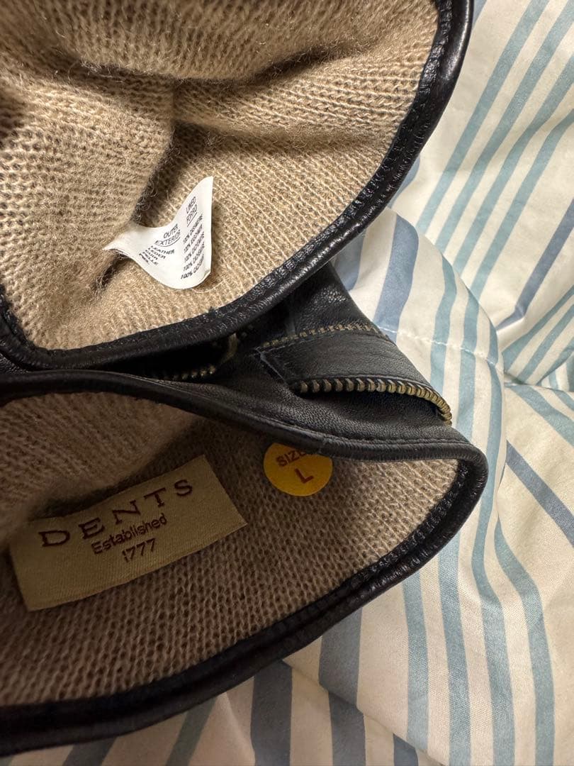 今週いっぱい安く　未使用DENTS レザー ブラック手袋 ジッパー付サイズL