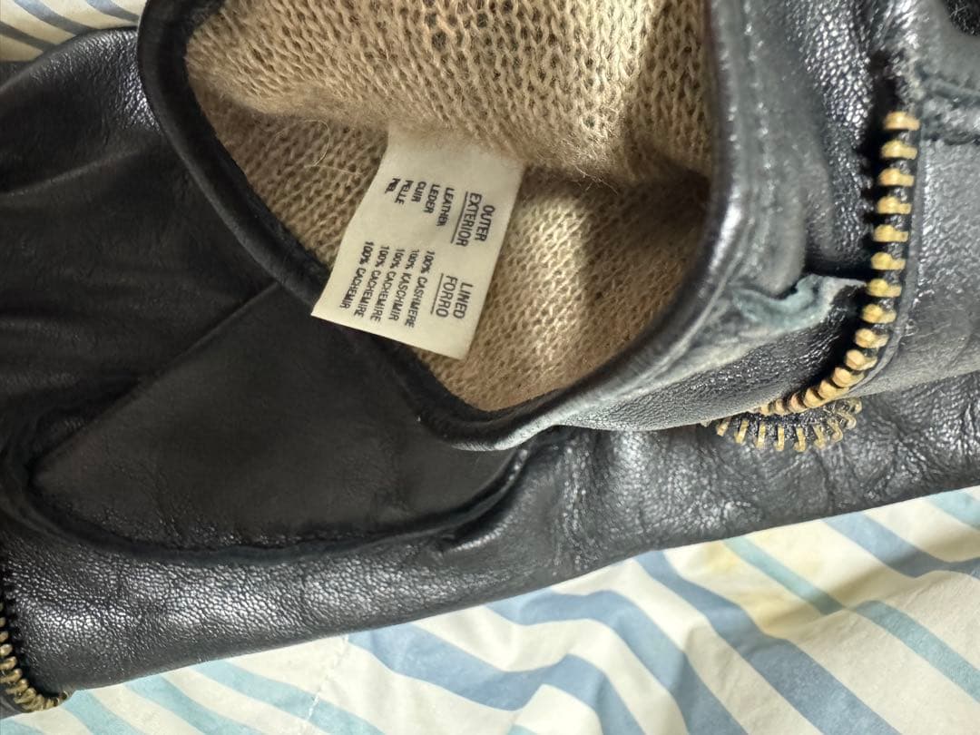 今週いっぱい安く　未使用DENTS レザー ブラック手袋 ジッパー付サイズL