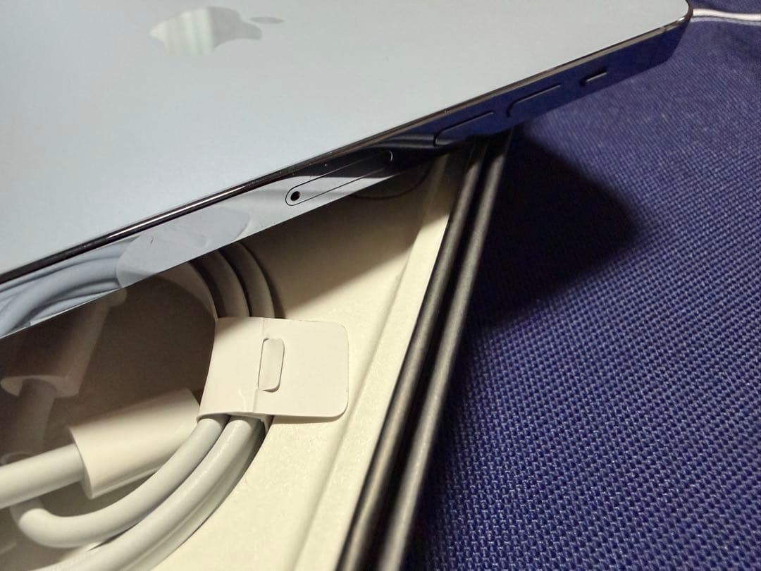 iPhone13promax 256GB SIMフリー