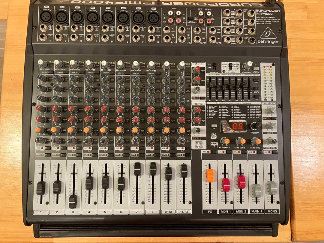 【限定1台】Behringer PMP4000 パワードミキサー
