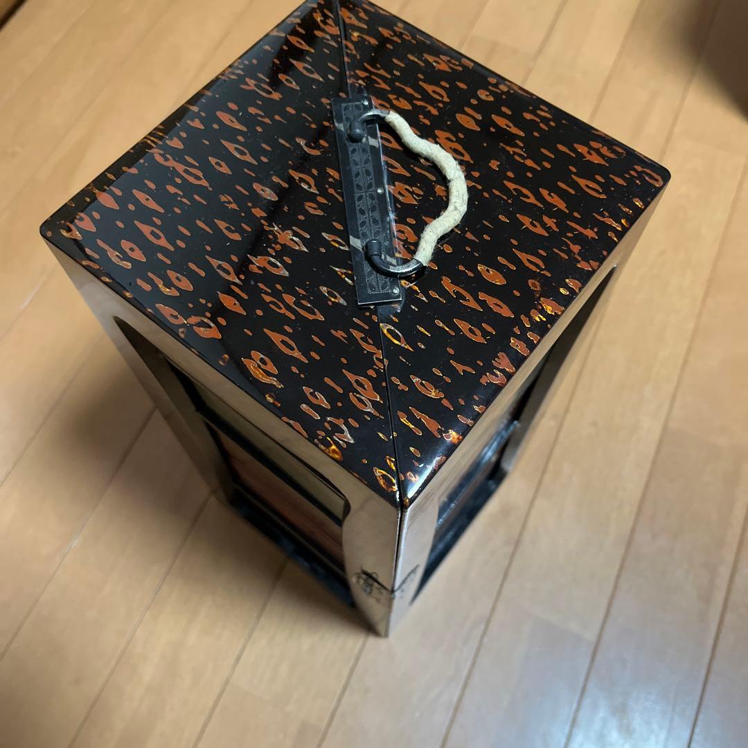 漆塗り重箱 引き出し式