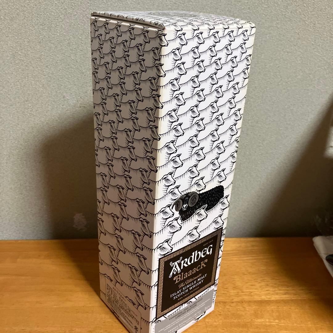 Ardbeg Blaaack 700ml シングルモルトウイスキー