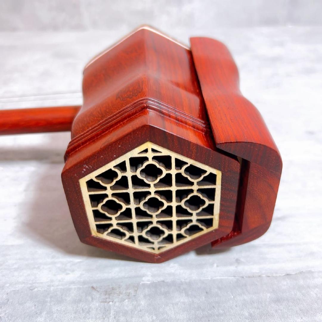 未使用! 蘇州二胡　紅木精品　中国楽器　二胡　胡弓　ケースセット 弦楽器