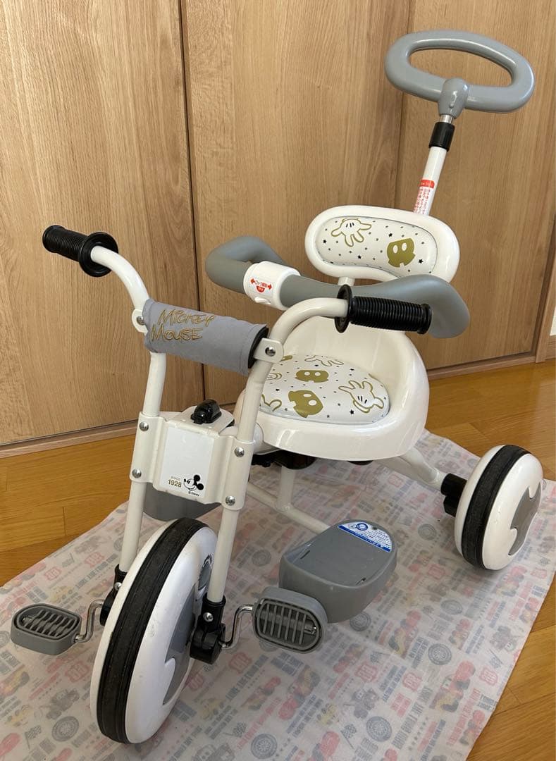 ides トイザらス限定　ミッキー　ディズニー トライクピュア 三輪車　ホワイト