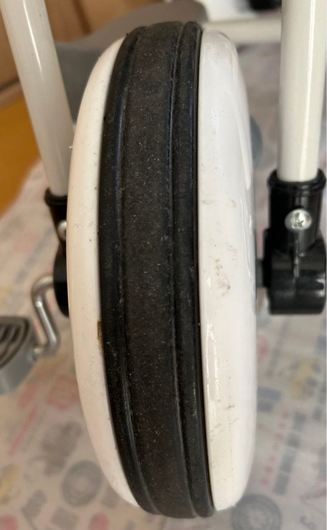 ides トイザらス限定　ミッキー　ディズニー トライクピュア 三輪車　ホワイト