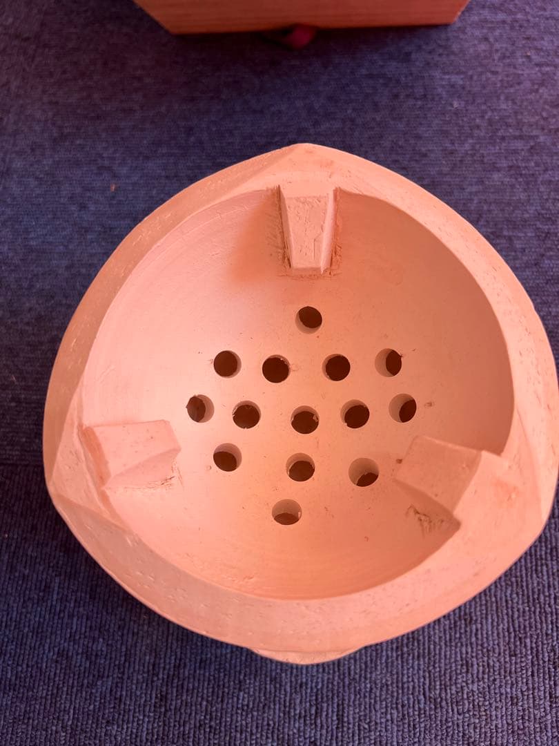 924  二十代 雲林院宝山作　白泥豪相　凉炉　未使用