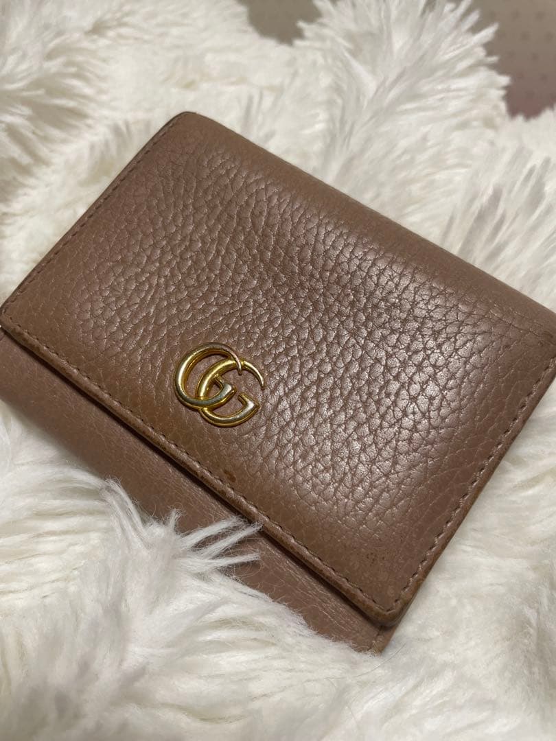 GUCCI ブラウンレザー二つ折り財布