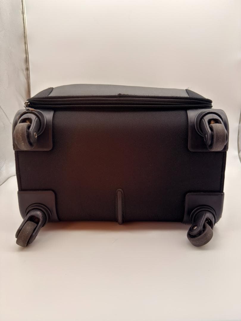 美品 4輪 サムソナイト ヴァイゴン キャリーケース 黒 機内持込可 軽量