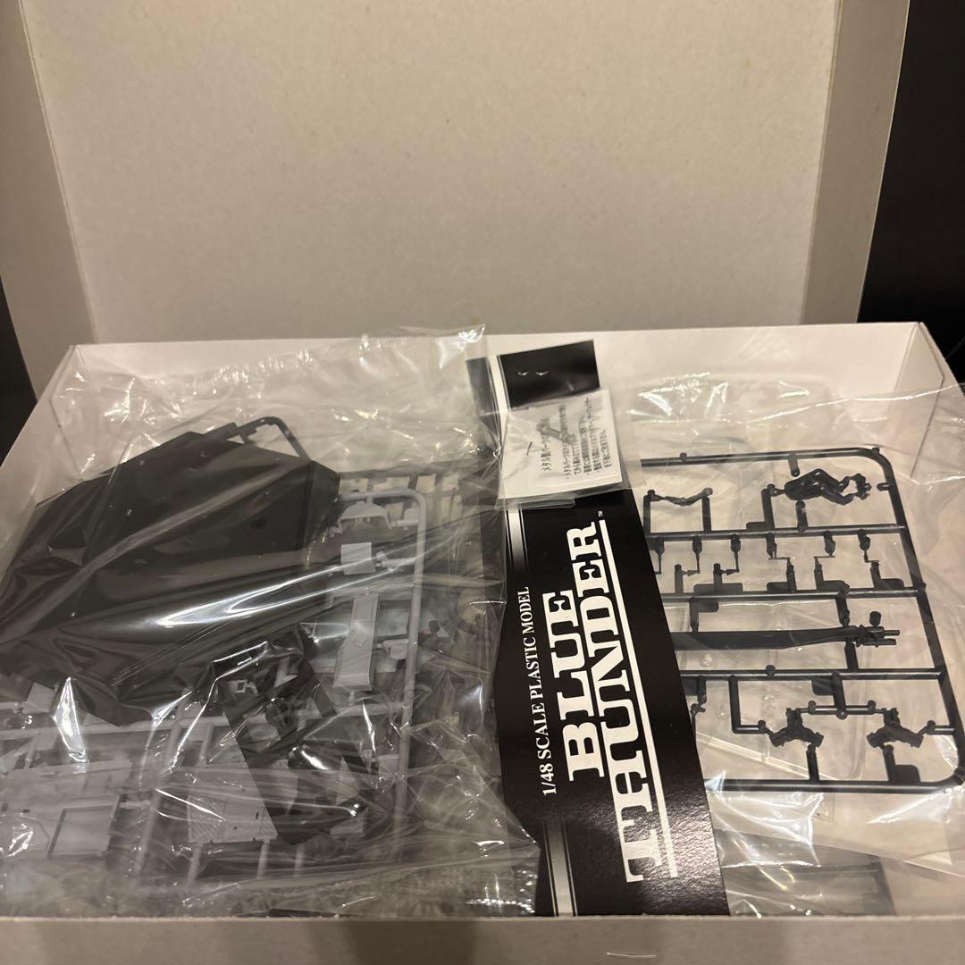 BLUE THUNDER 1/48 プラモデル