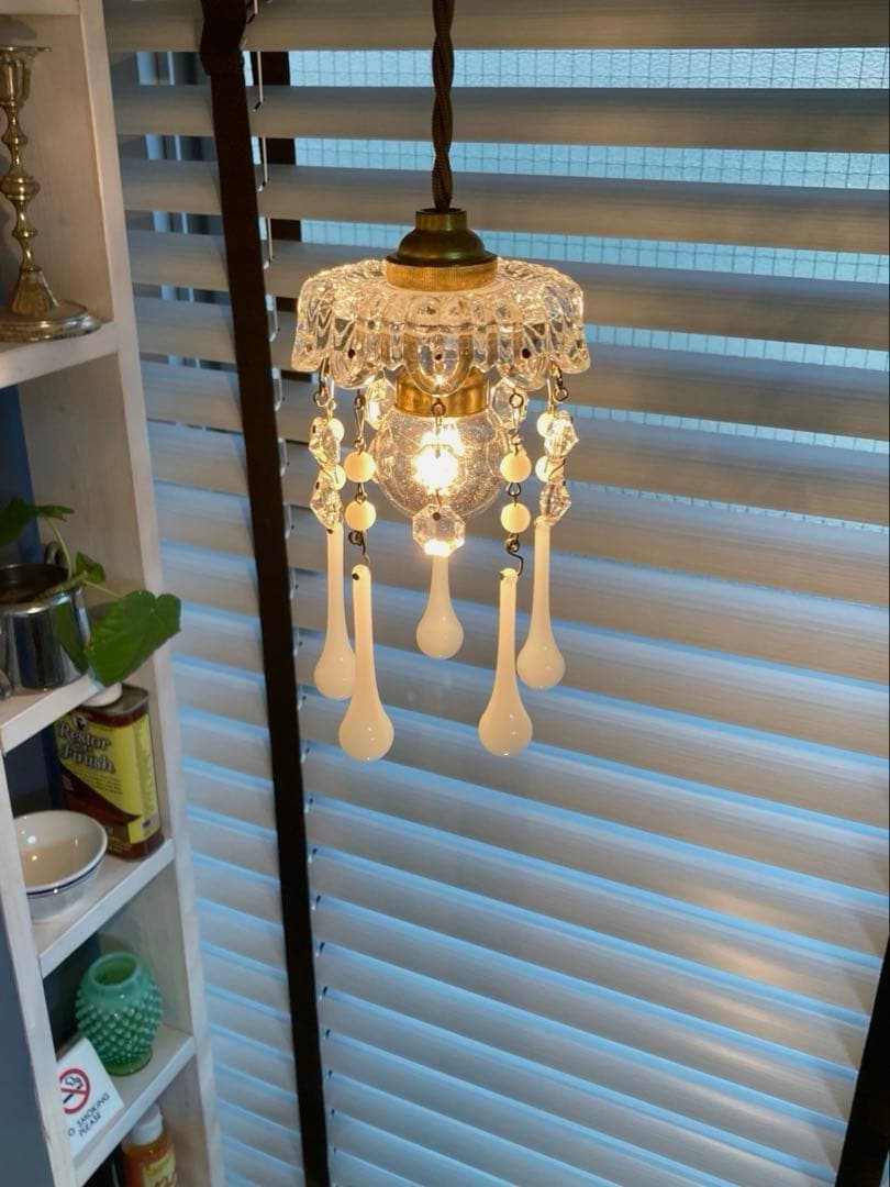 ミニシャンデリア　（白♡バカラ）　オパールセント　フランス