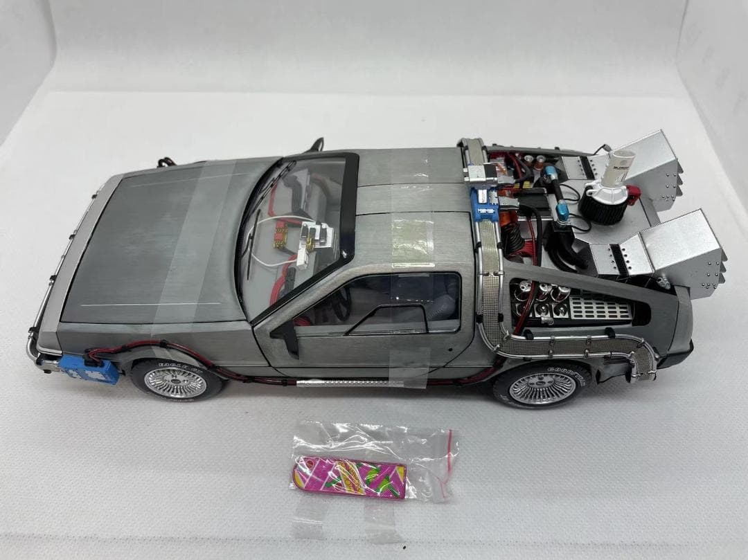 505-008 HotWheels 1/18 バック トゥ ザ フューチャー