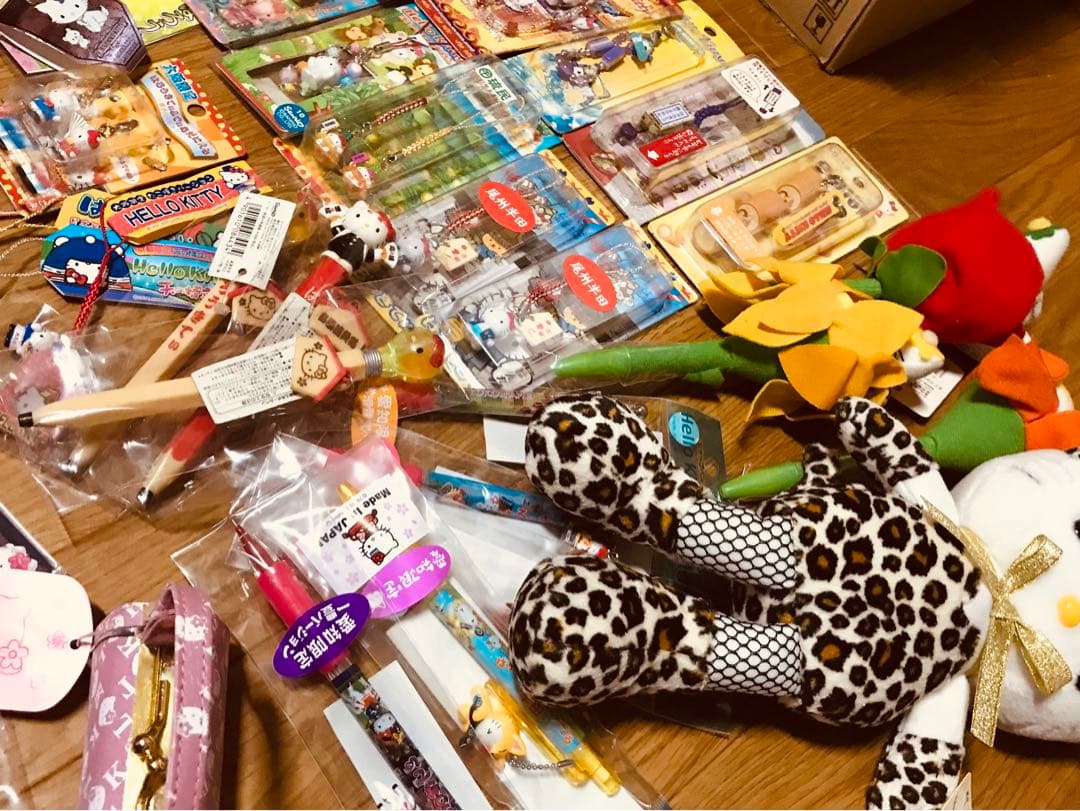 ハローキティ 超大量 ご当地＆コラボ 他 ストラップ
