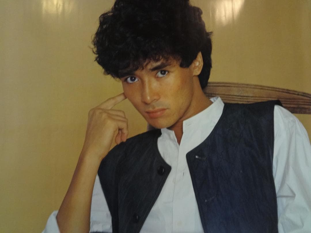 郷ひろみ　　　CBSソニー　　入手困難非売品Ｂ０特大サイズポスター