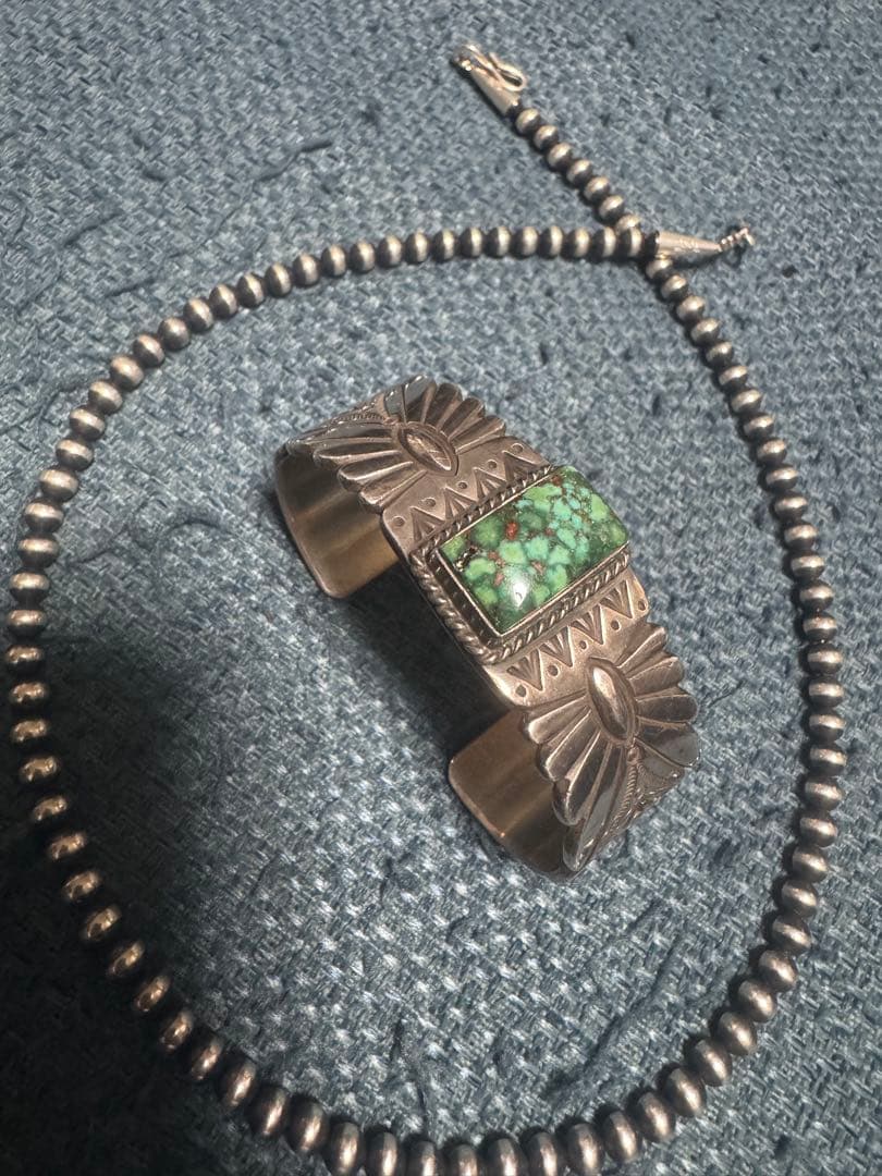 本日限定　超希少天然ターコイズ シルバーバングル HS刻印ナバホパールネックレス