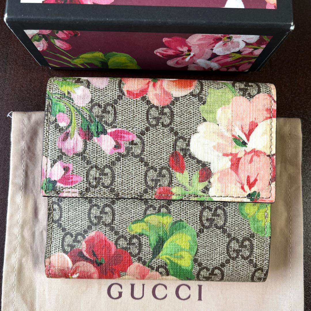 GUCCI フラワー コンパクトウォレット 二つ折り財布 桜