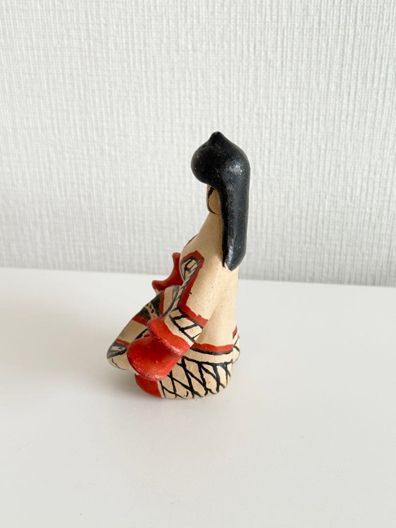 ブラジル カラジャ族 民芸品 陶器製 郷土玩具 人形