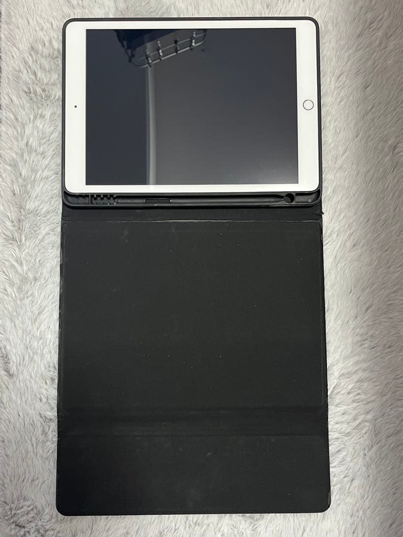 【ジャンク】Apple iPad (第8世代 モデル A2270) ゴールド