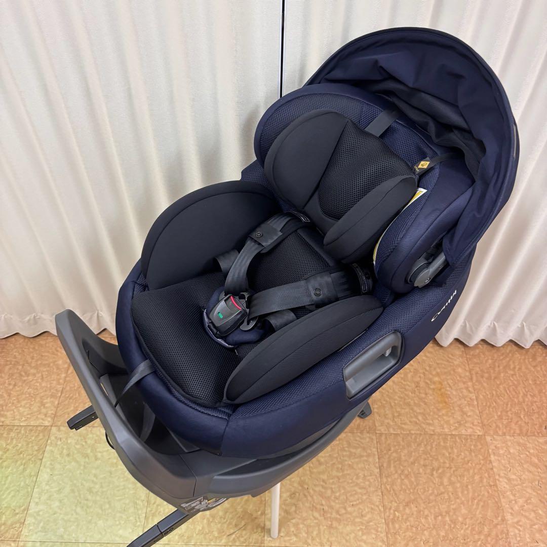 クリーニング済☆美品☆コンビ　新生児OK　THE　S　Air　ISOFIX　紺