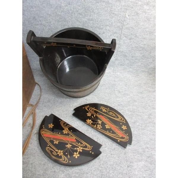 黒塗金蒔絵花筏文手桶水指箱付き [B26694]