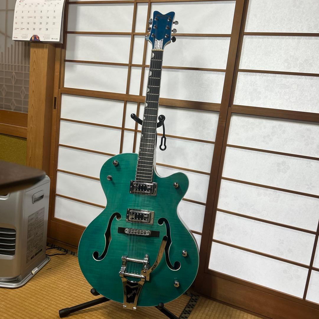 フルアコギター