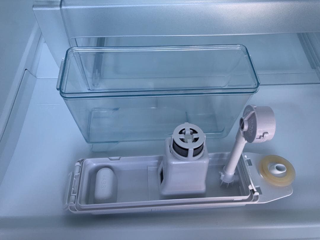 TOSHIBA ノンフロン冷凍冷蔵庫　5ドア GR-M41GXV（EW）