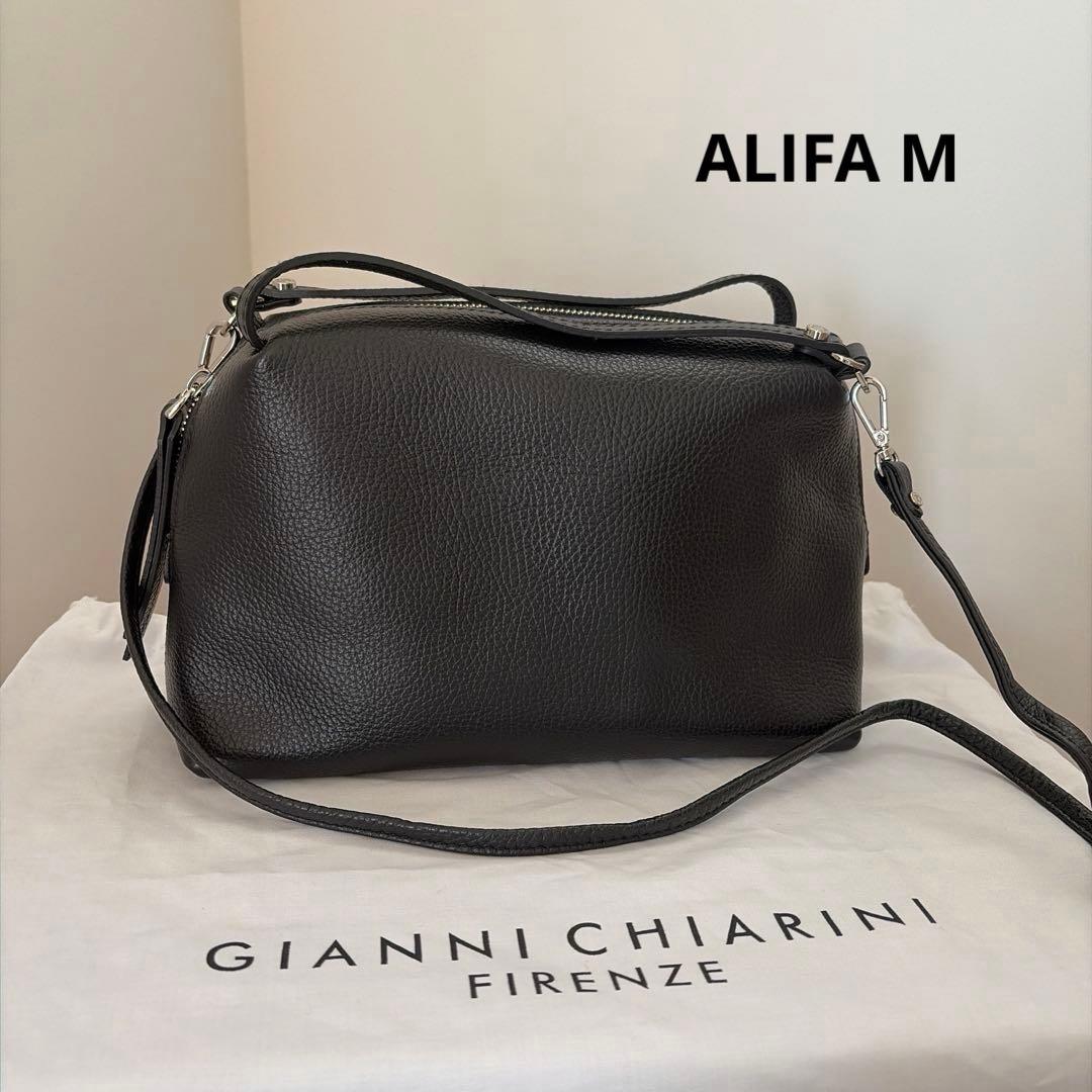 【美品】GIANNI CHIARINI アリファ M 黒 公式価格39,600円