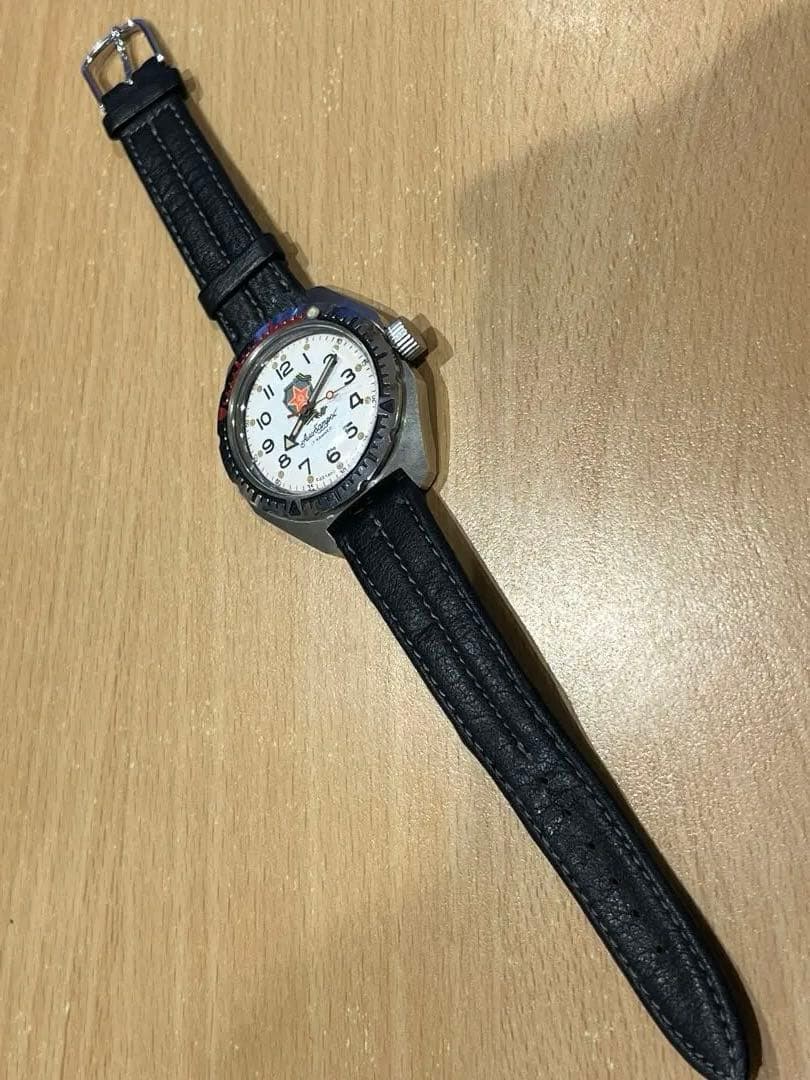 ソ連軍時計KGBボストークVostok Amphibia手巻き時計200m防水