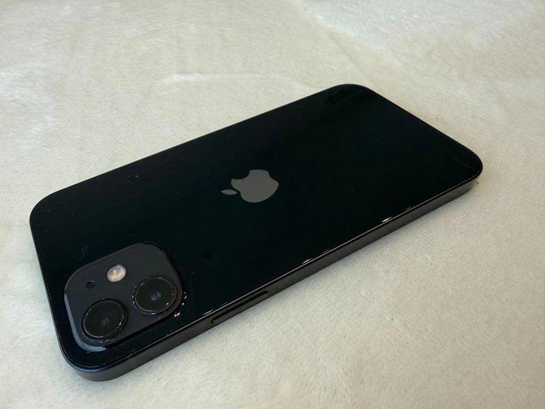 【本日限定値下げ】iPhone12 64GB ブラック apple