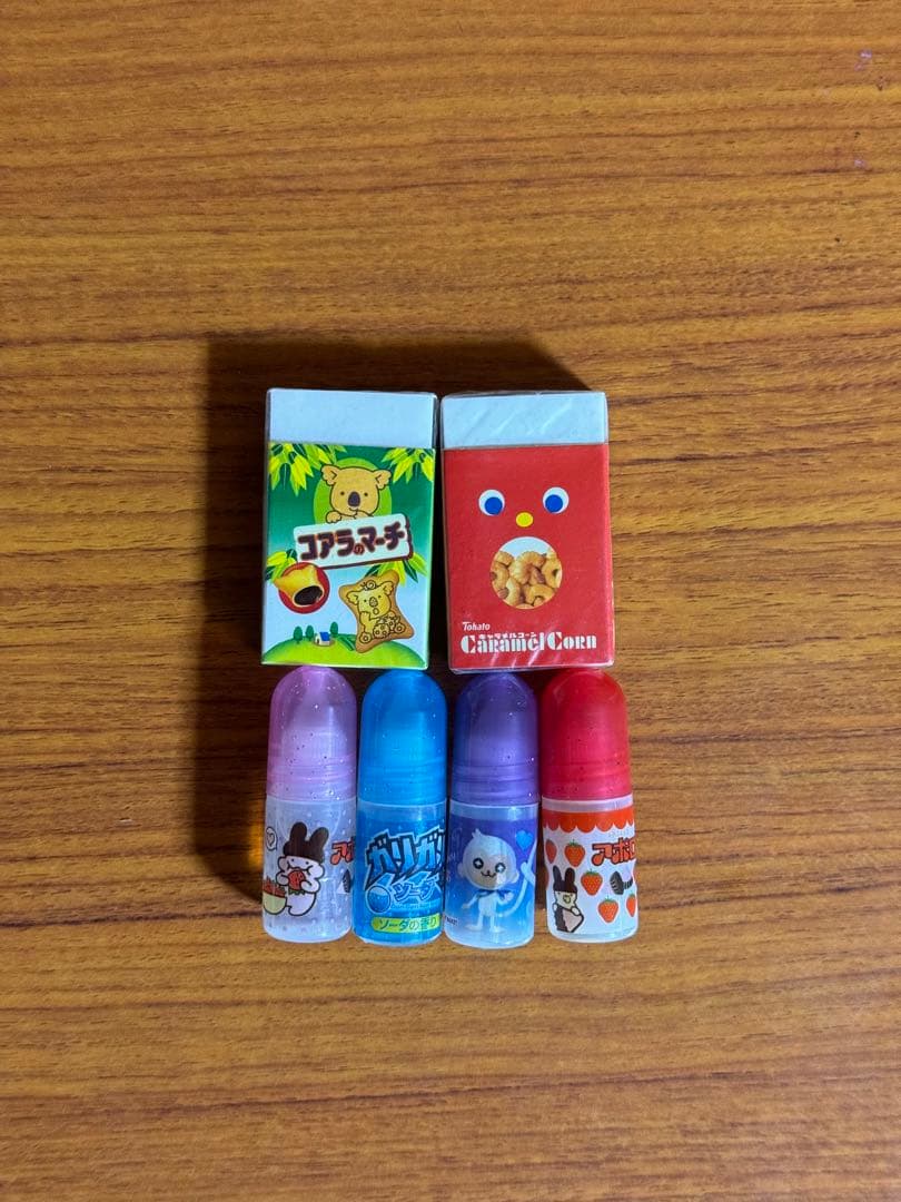 鉛筆キャップ、消しゴム、ミニのりケース、筆箱