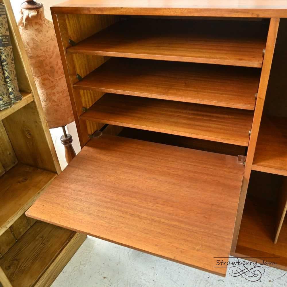 L3705-240 英国ヴィンテージ ブックスタンド ショップ什器 サイドボード