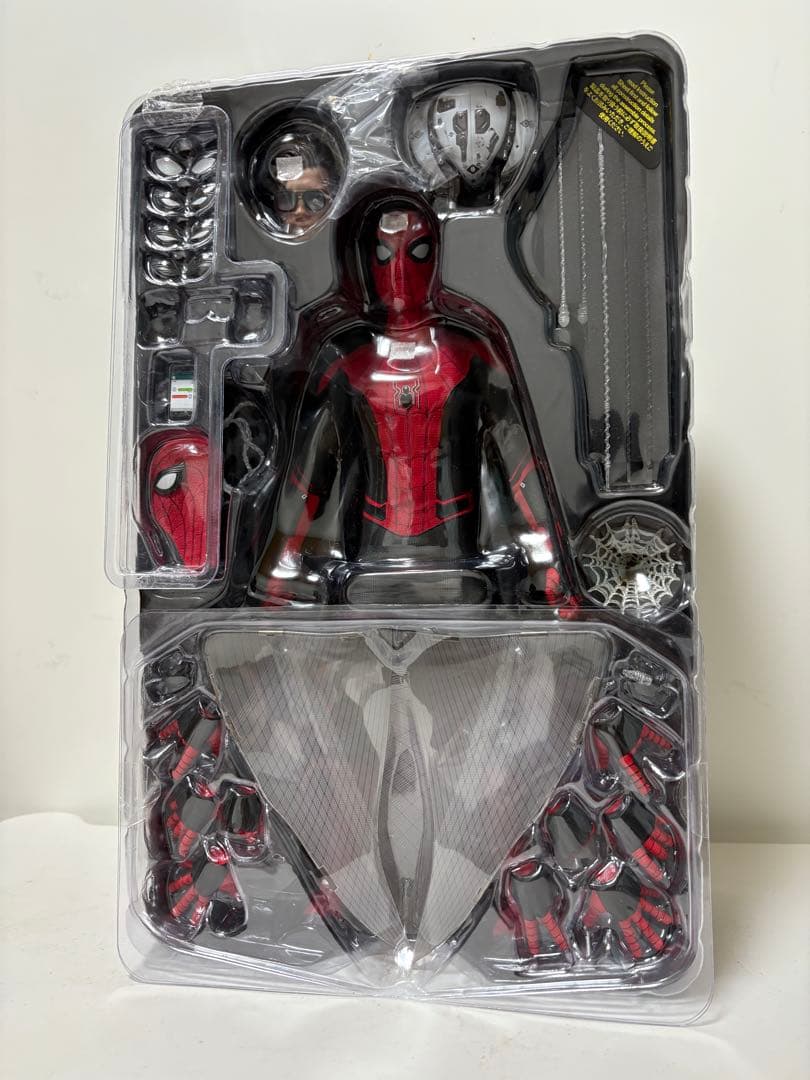 スパイダーマンアップグレードスーツ ホットトイズ