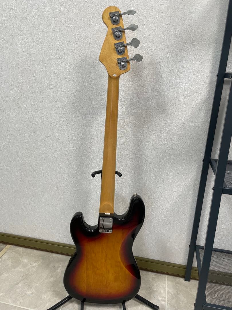エレキベース サンバースト シングルコイル