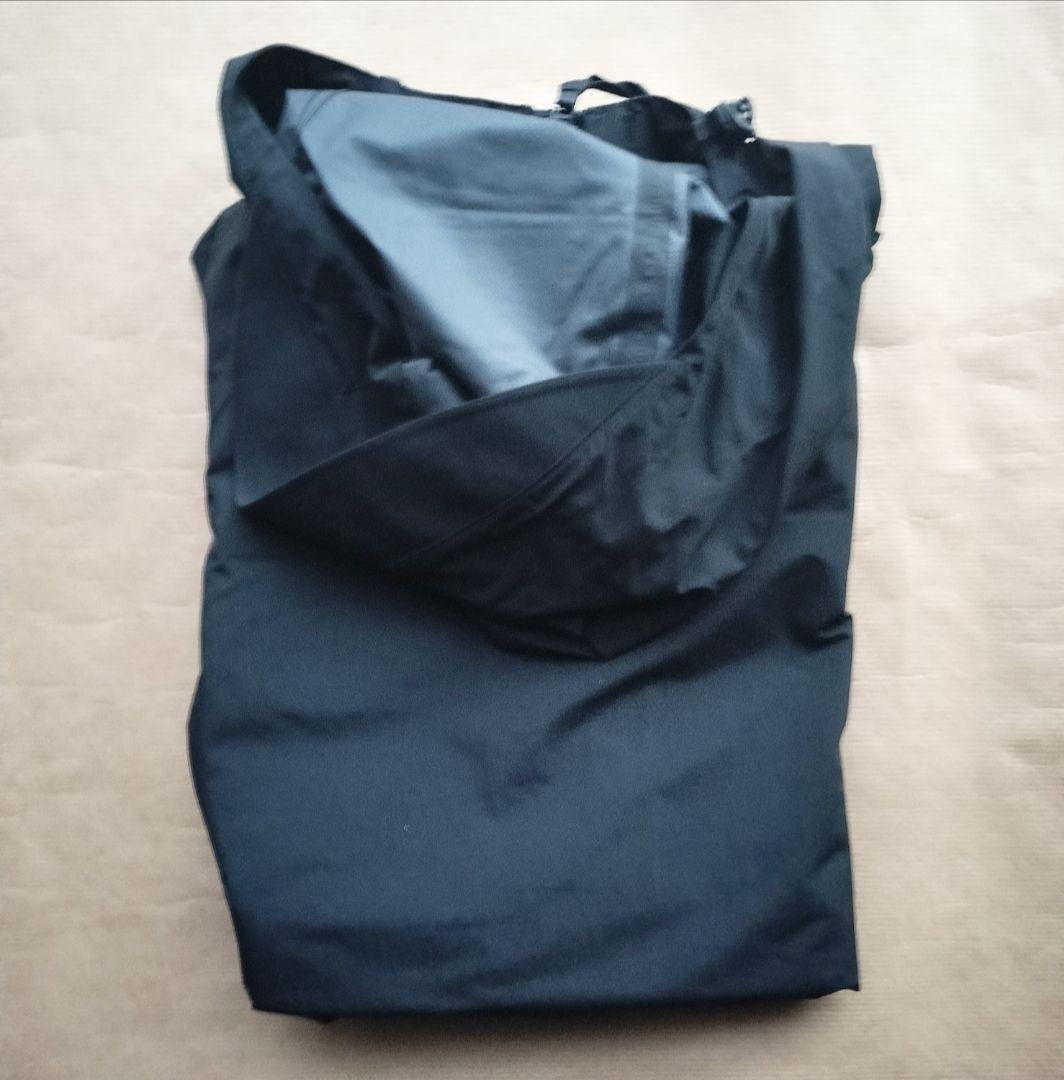 ユニクロU ブロックテックユーティリティパーカ ブラック XSサイズ