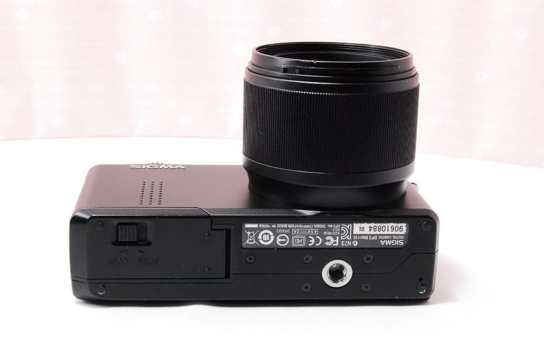 〓訳あり品〓シグマ SIGMA DP3 Merrill コンパクトデジタルカメラ