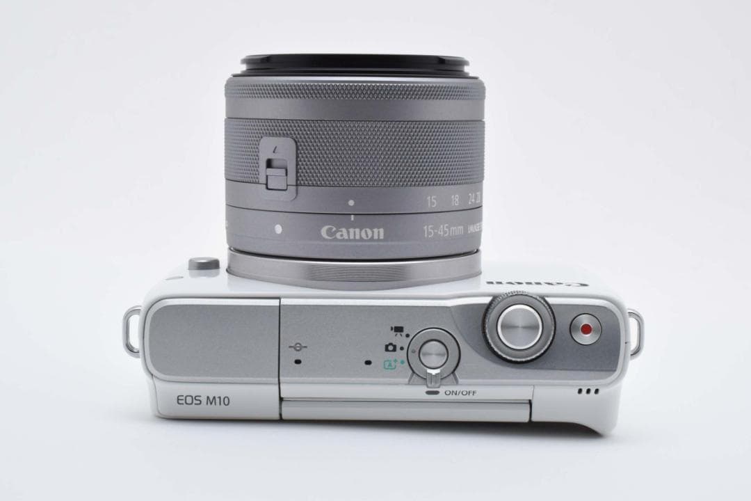 ■ 美品 ■ キャノン　Canon EOS M10 ホワイト レンズ付き