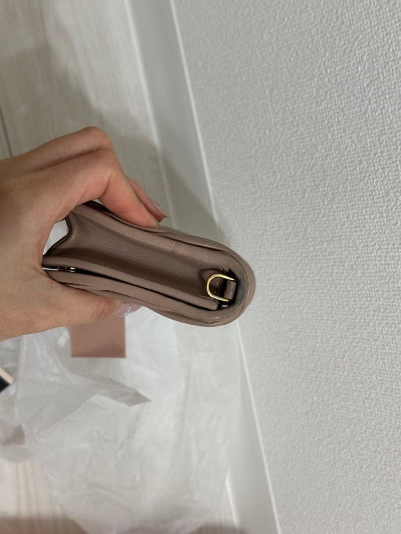 miumiu マテラッセ　ミニバッグ