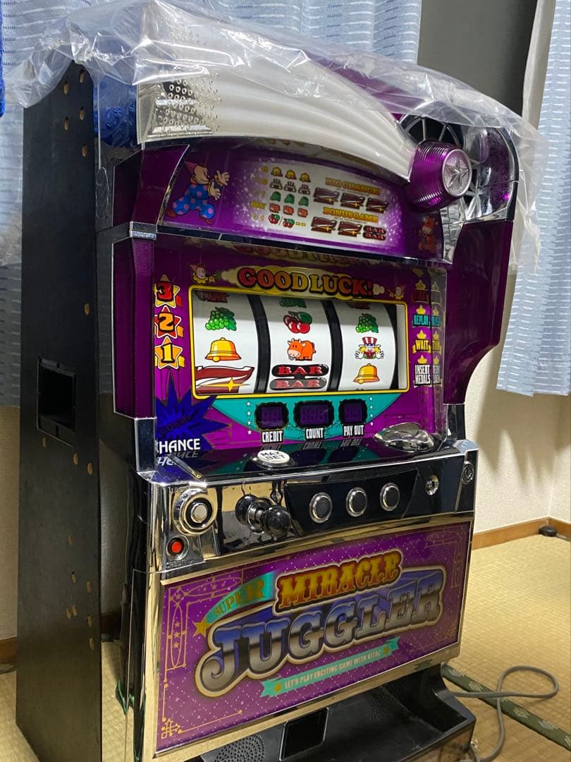 MIRAGE JUGGLER スロットマシン