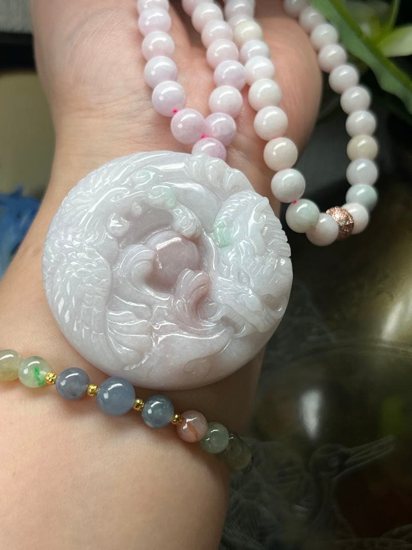 限定１点‼️ミャンマー産A貨翡翠　珍しい桃花ピンク色【龍飛鳳舞】鑑定書付き