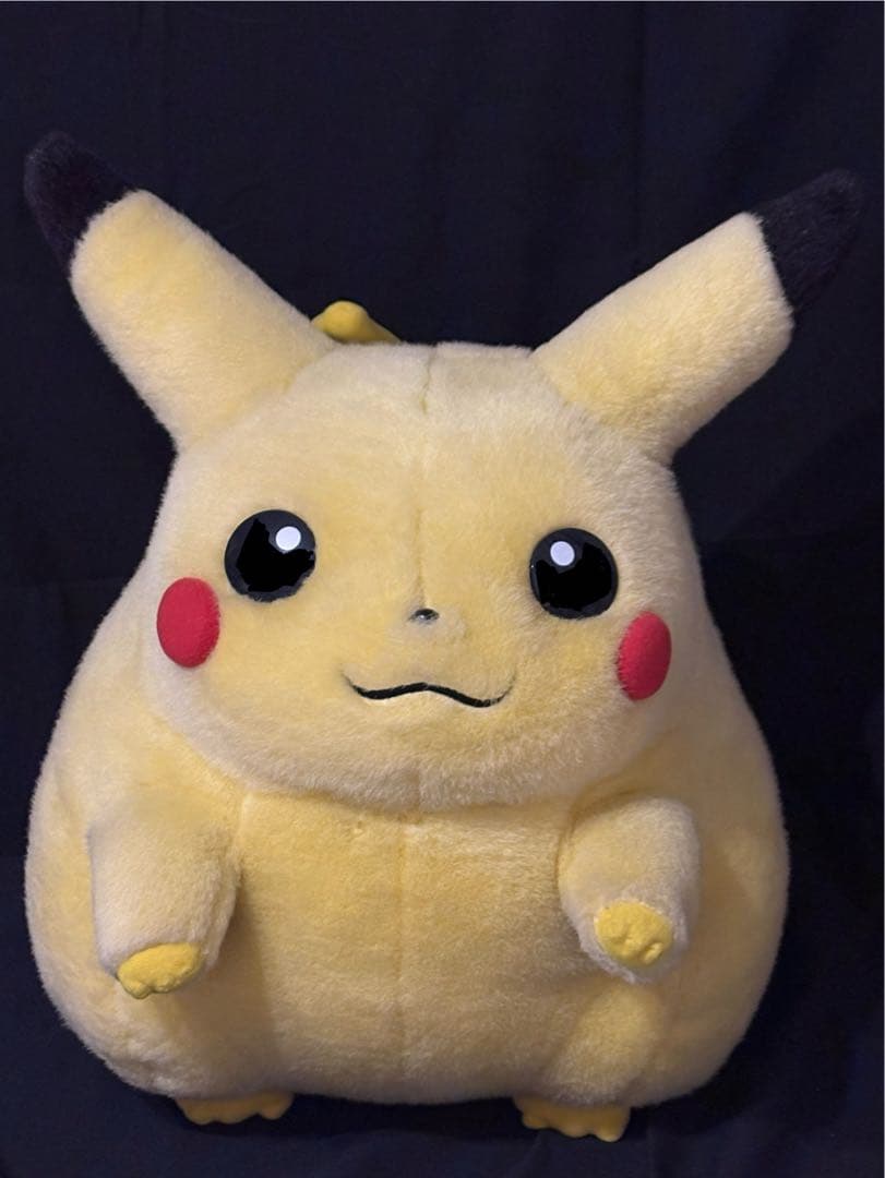 ピカチュウ 1／1等身大 TOMY 初期 ぬいぐるみ③