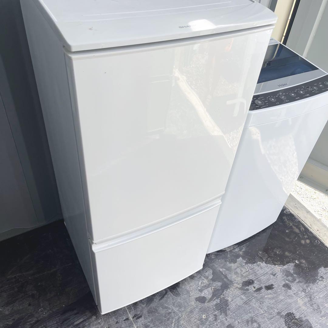 166取付無料！SHARPおしゃれホワイトインテリア冷蔵庫風乾燥付き洗濯機