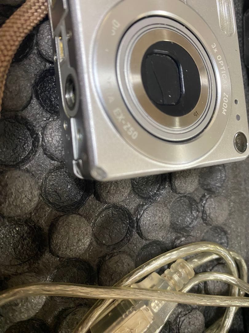 【美品】CASIO EXILIM EX-Z50 デジタルカメラ