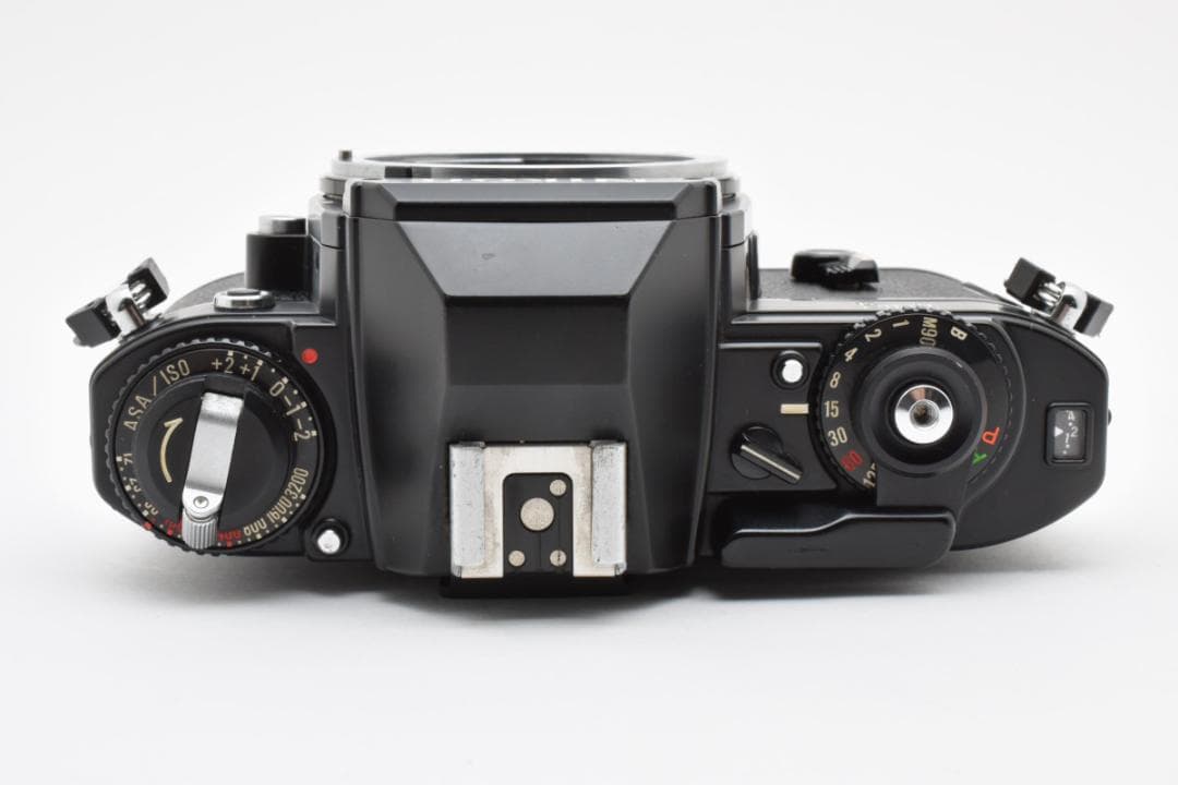 超美品 NIKON FG ブラック フィルムカメラ モルト新品交換済 M869